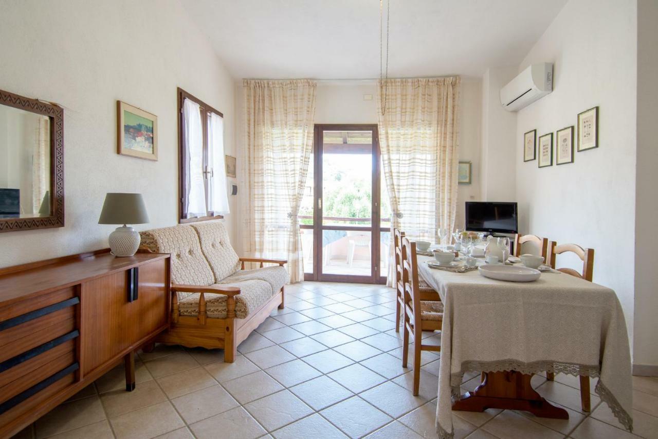 Rosa Holiday Home ヴィッラシミーウス エクステリア 写真